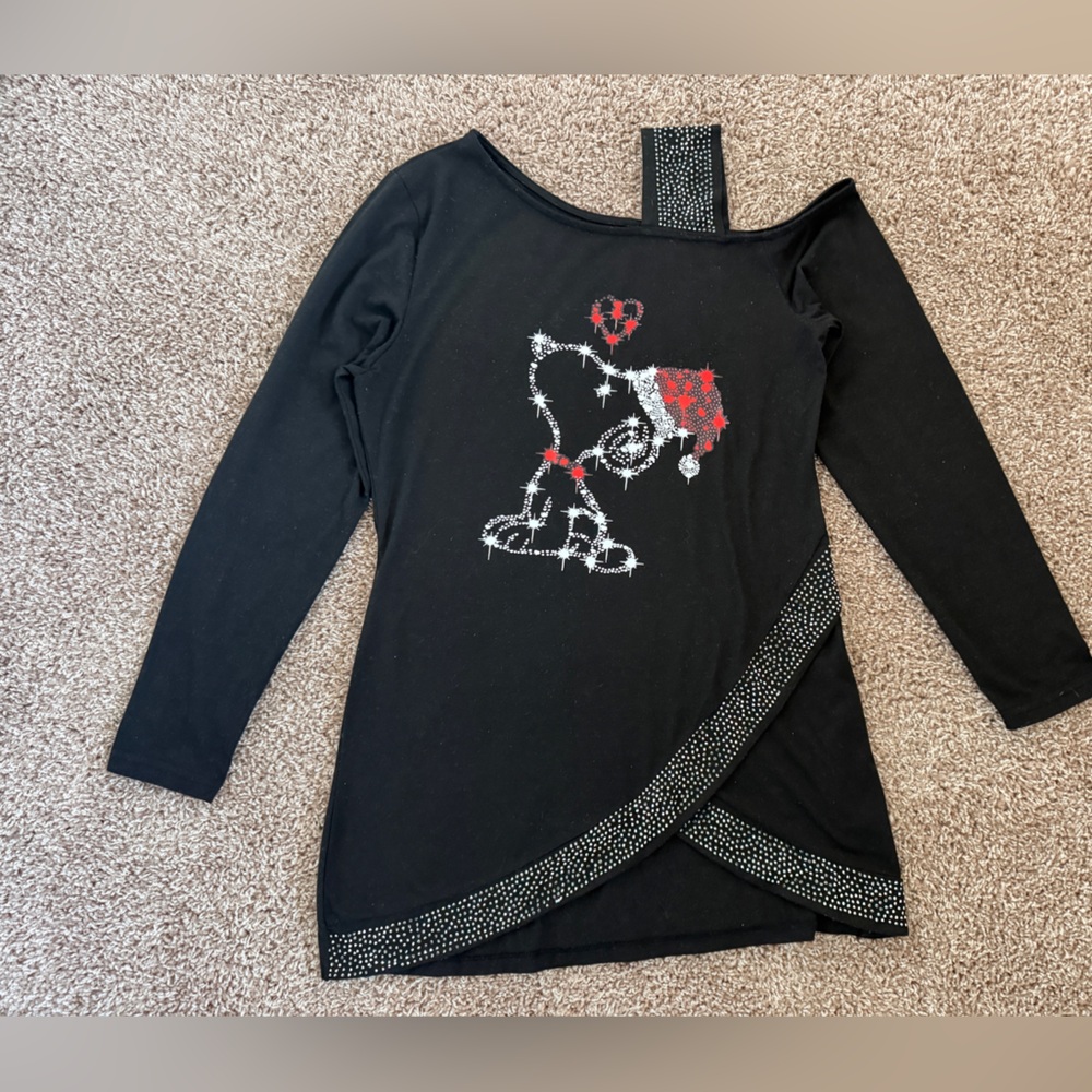 Black Womens Snoopy Xmas Shirt with Graphic Design